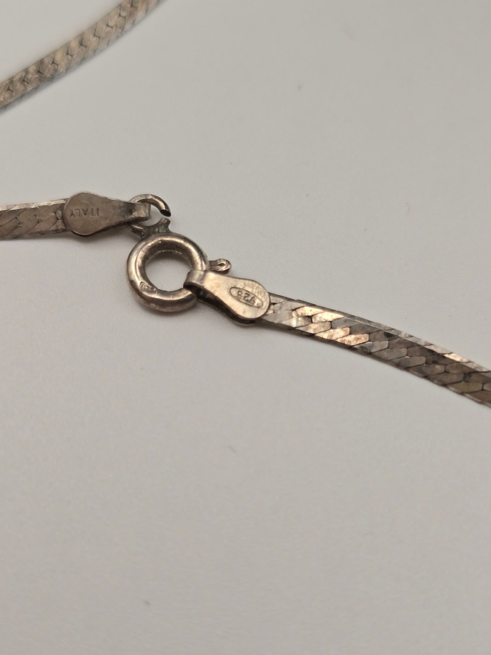 Vintage 1970s Italian 925 Sterling Silver Herringbone Necklace 24" - Picture 5 of 5